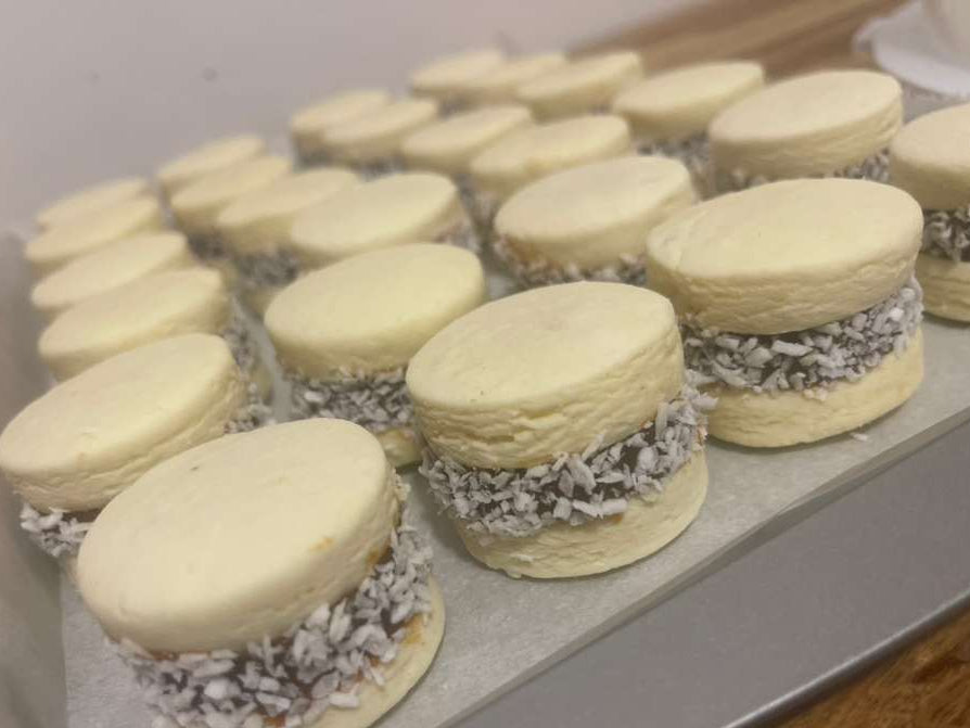 Box Mini Alfajores (48g each)
